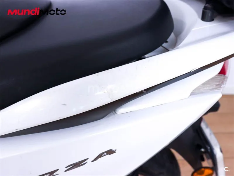 Honda Forza 300 – Vista 23