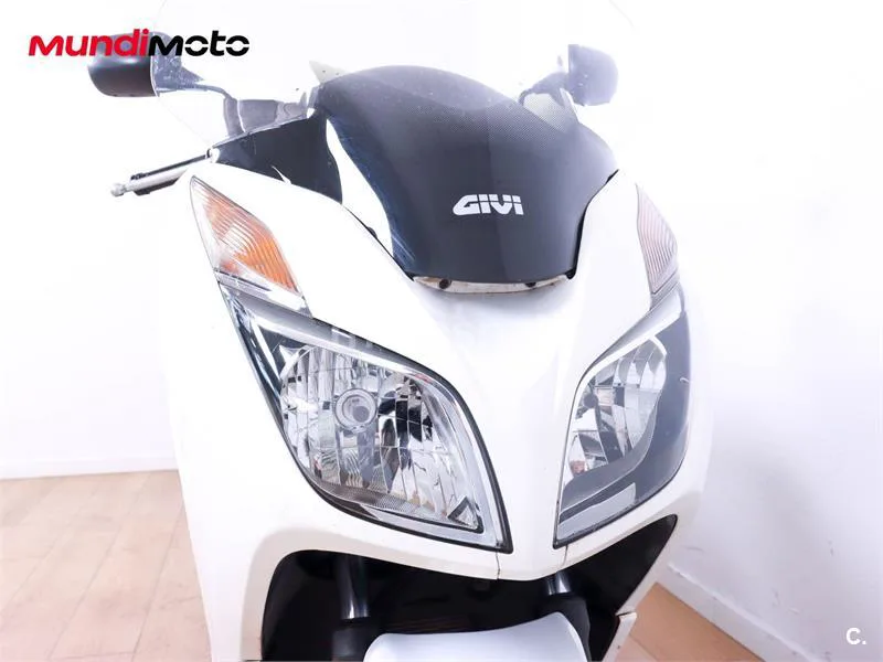 Honda Forza 300 – Vista 5