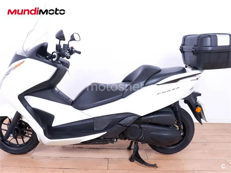 Honda Forza 300 – Vista 6