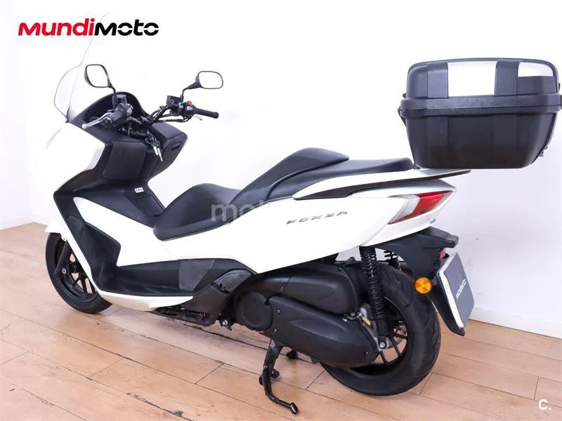 Honda Forza 300 – Vista 8