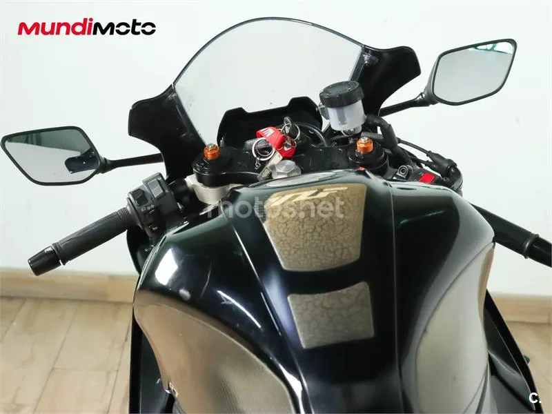 Yamaha XSR 700 – Vista 11