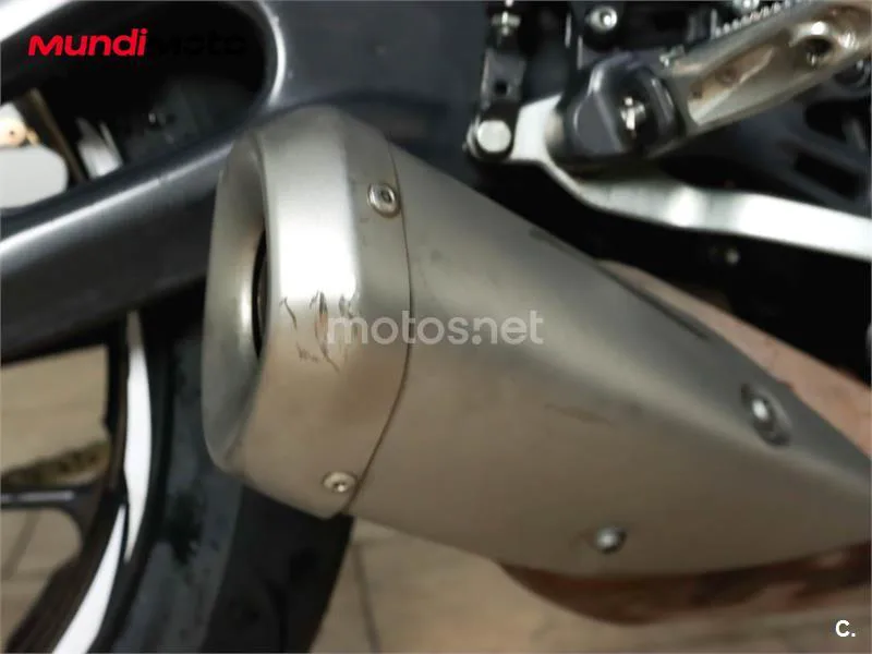 Yamaha XSR 700 – Vista 15