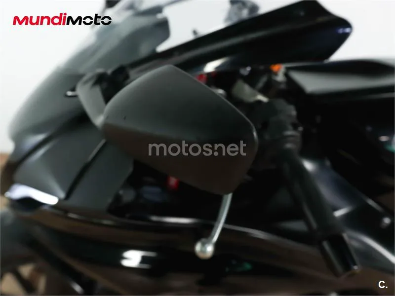 Yamaha XSR 700 – Vista 20