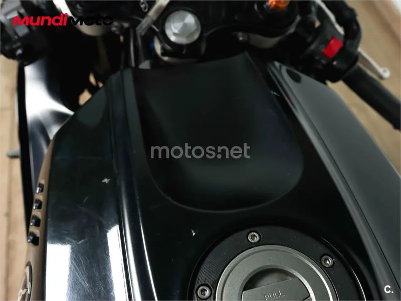 Yamaha XSR 700 – Vista 27