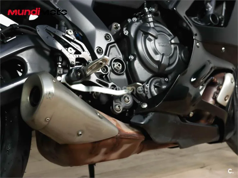 Yamaha XSR 700 – Vista 4