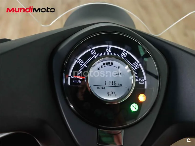 Honda Super Cub C125 – Vista 12