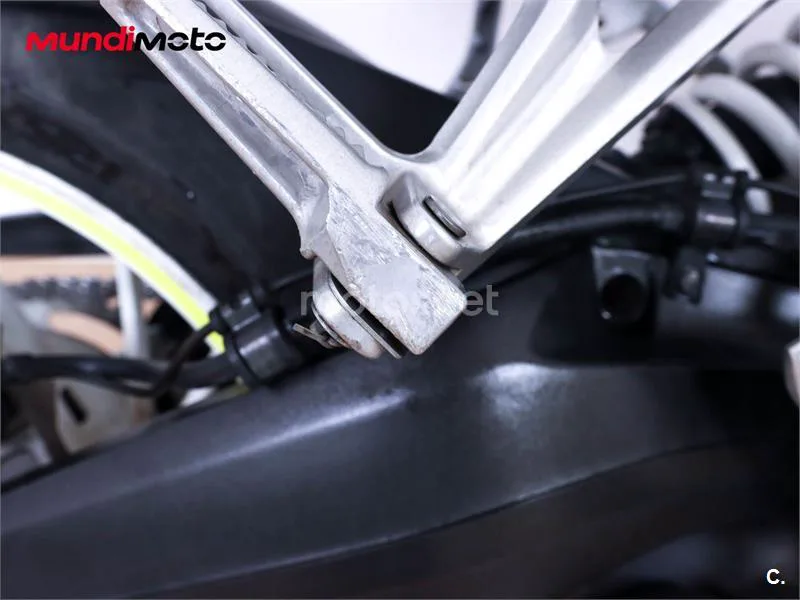 Honda CB 650 F – Vista 13