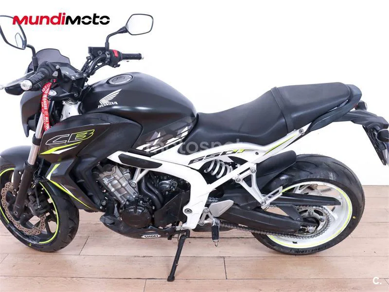 Honda CB 650 F – Vista 6