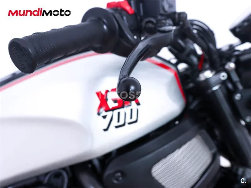 Yamaha XSR 700 – Vista 19