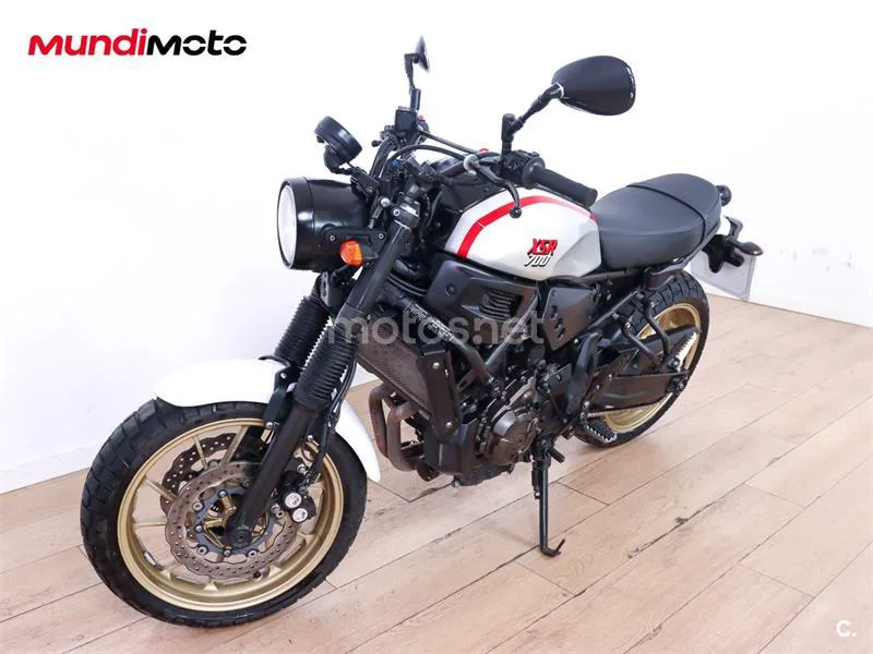 Yamaha XSR 700 – Vista 7