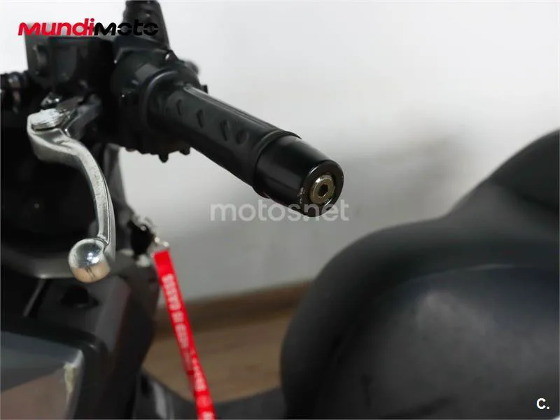 Kymco Grand Dink 300 – Vista 15