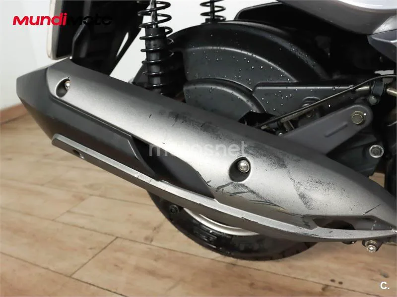 Kymco Grand Dink 300 – Vista 20