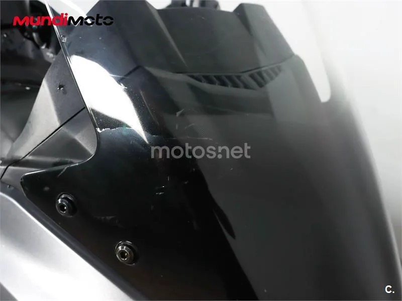 Kymco Grand Dink 300 – Vista 21