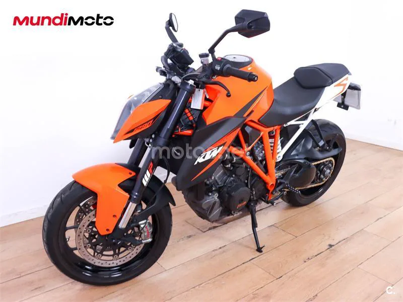 KTM 1290 Super Duke R – Vista 7