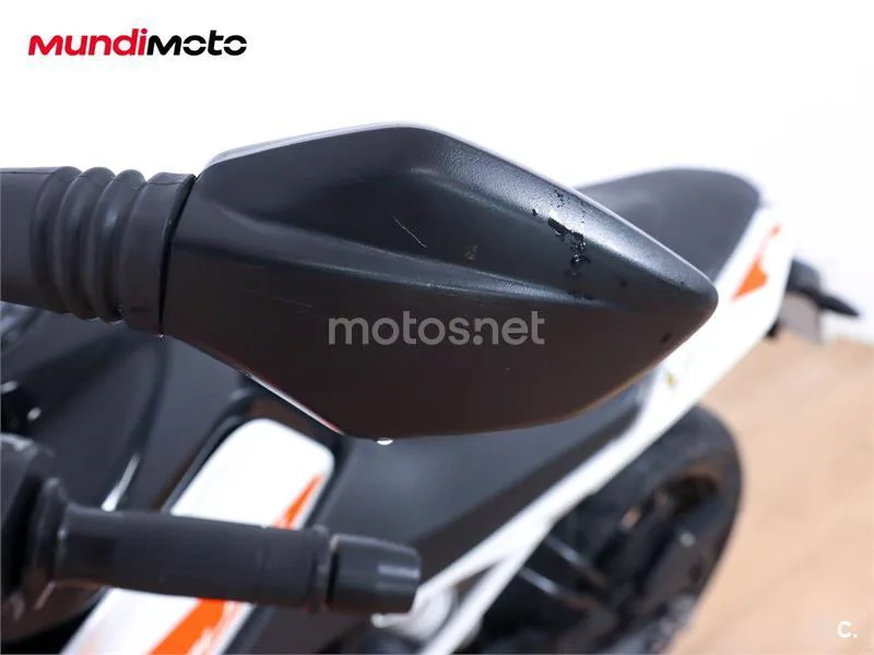 KTM 390 – Vista 13