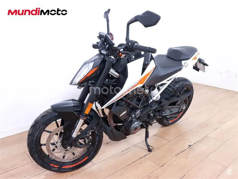 KTM 390 – Vista 7