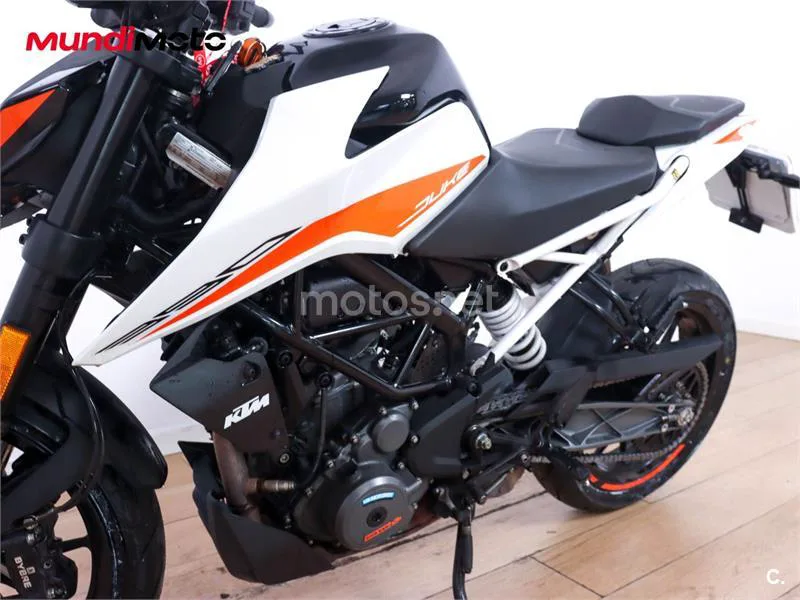 KTM 390 – Vista 10
