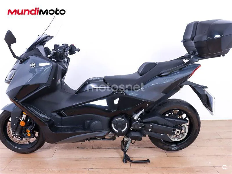 Yamaha TMAX – Vista 6