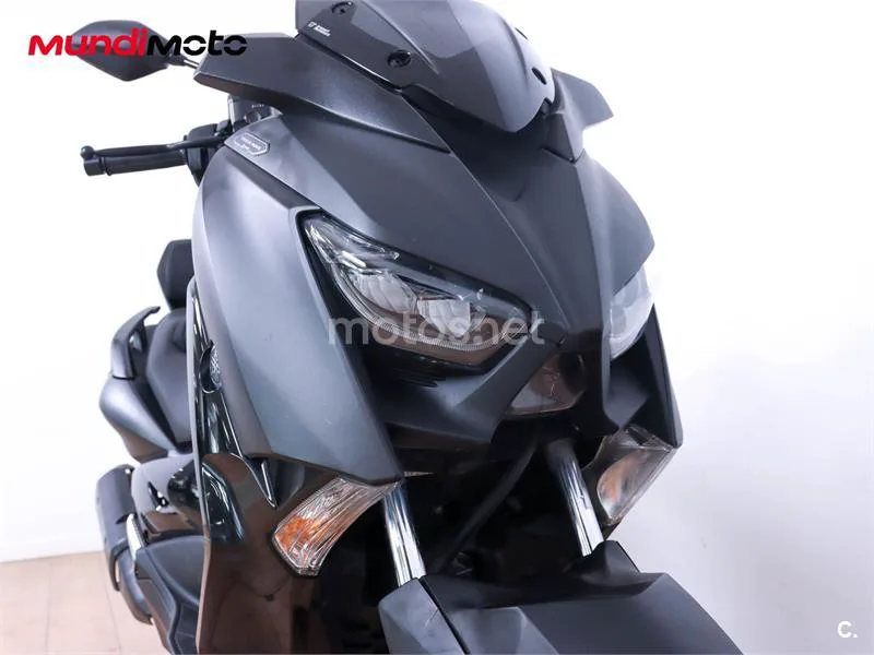 Yamaha TMAX – Vista 5