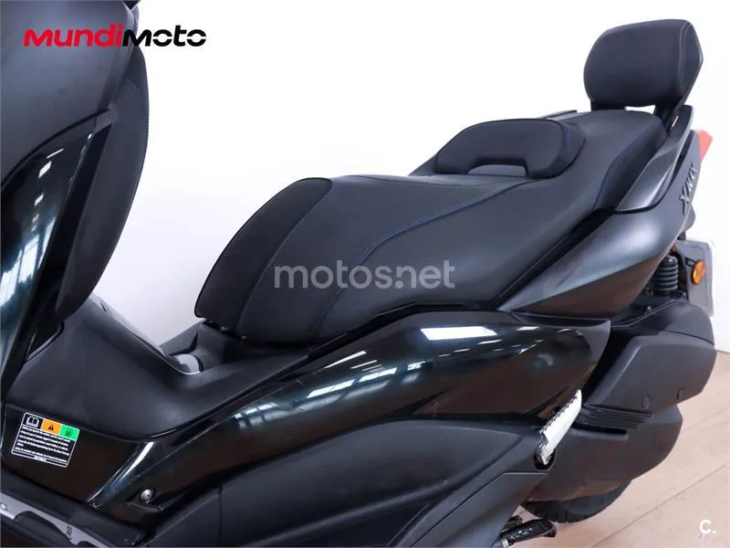 Yamaha TMAX – Vista 10
