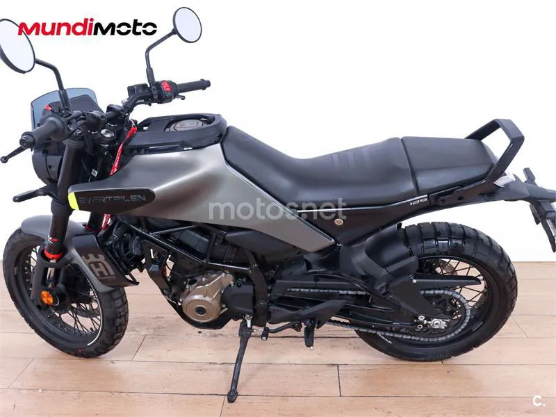 Husqvarna Svartpilen 401 – Vista 6