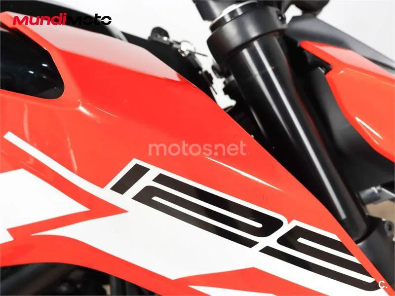 KTM 125 – Vista 23