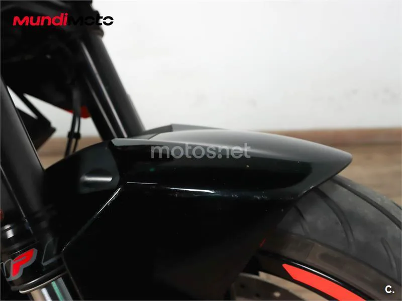 KTM 125 – Vista 28