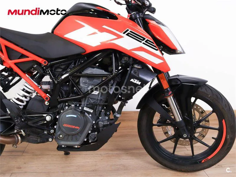 KTM 125 – Vista 45