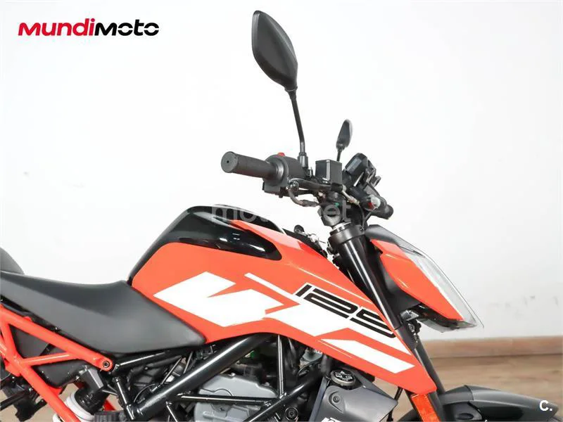 KTM 125 – Vista 48