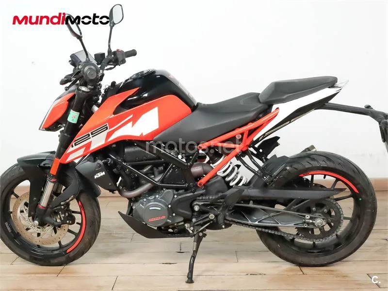 KTM 125 – Vista 6