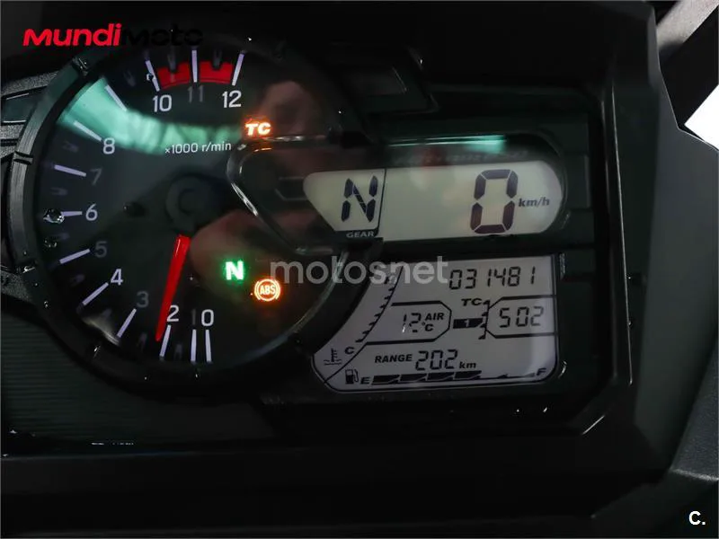 Suzuki V-Strom 650 XT – Vista 12