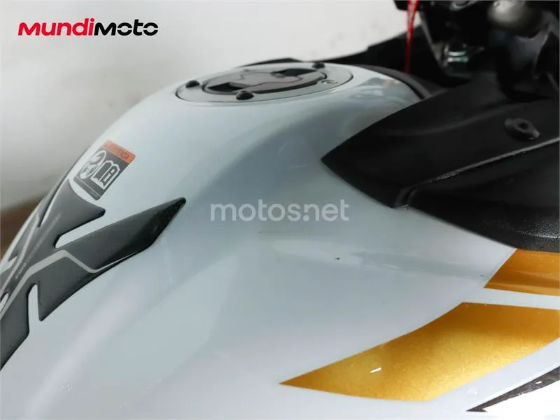 Suzuki V-Strom 650 XT – Vista 14