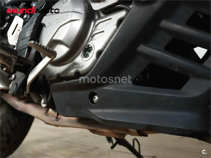 Suzuki V-Strom 650 XT – Vista 19