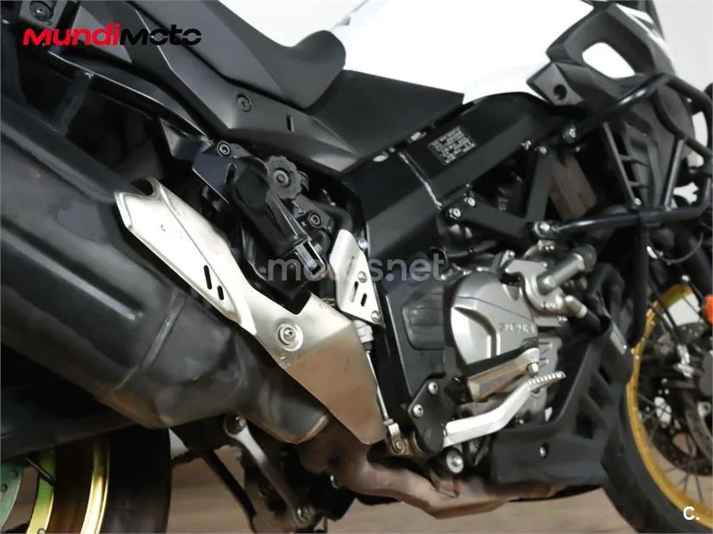 Suzuki V-Strom 650 XT – Vista 4