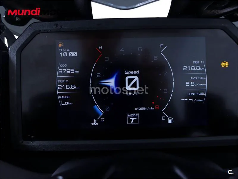 Yamaha TMAX – Vista 12