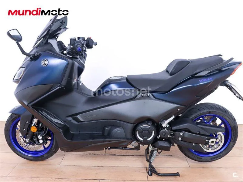 Yamaha TMAX – Vista 6