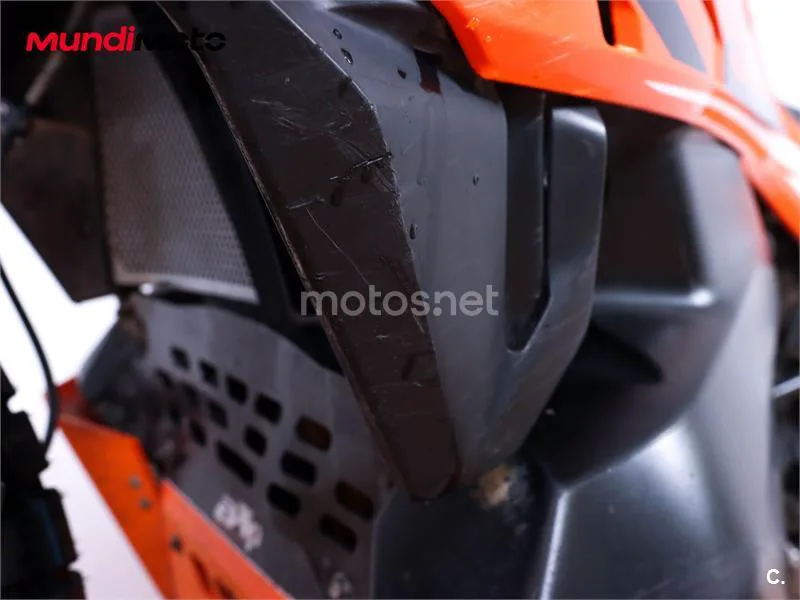 KTM 790 – Vista 22