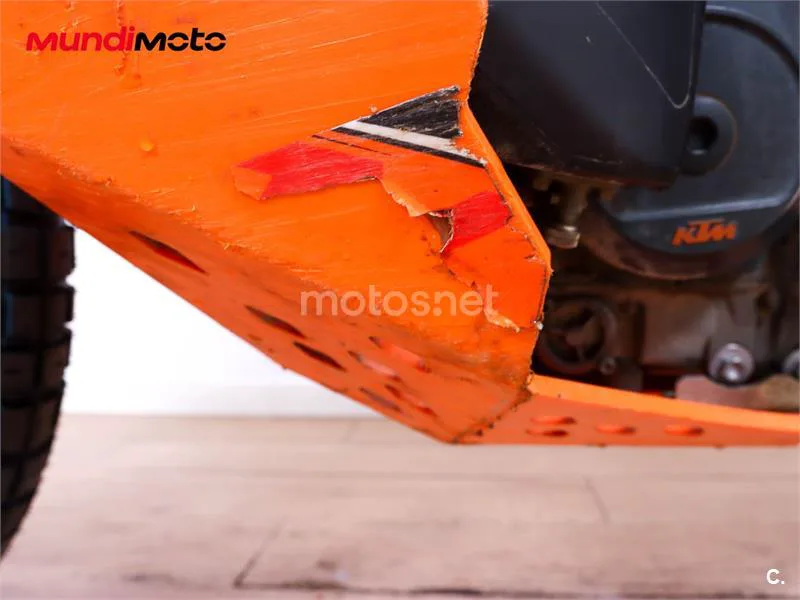 KTM 790 – Vista 24
