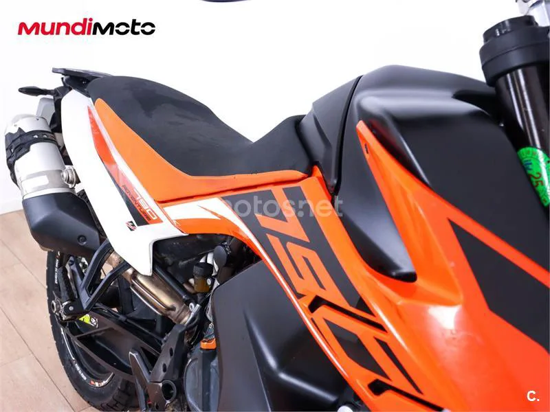 KTM 790 – Vista 40