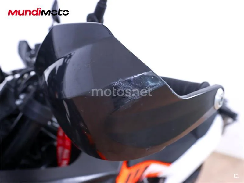 KTM 790 – Vista 19