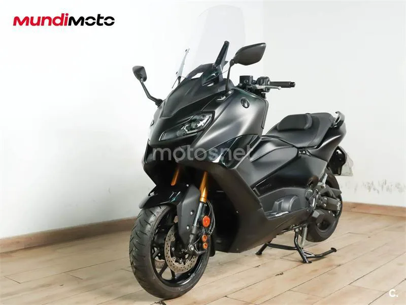 Yamaha TMAX – Vista 7