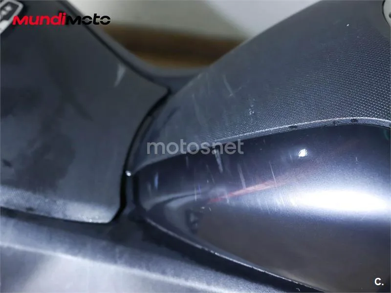 Yamaha TMAX – Vista 18