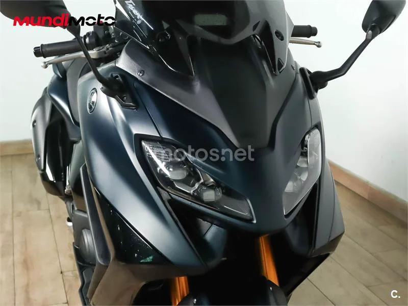 Yamaha TMAX – Vista 5