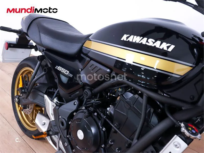 Kawasaki Z650 – Vista 14