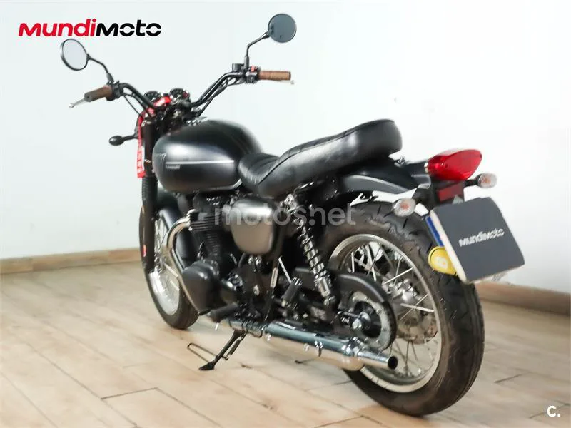Kawasaki W800 – Vista 8
