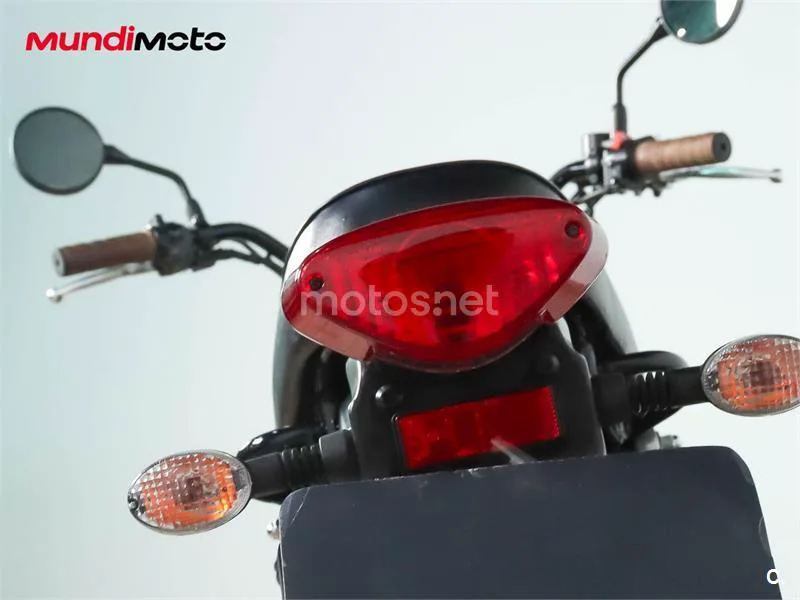 Kawasaki W800 – Vista 9