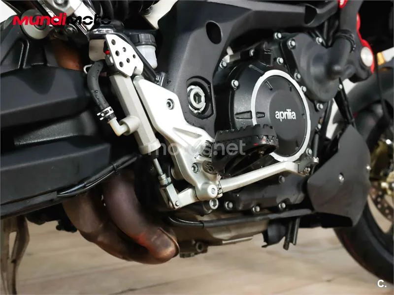 Aprilia Dorsoduro 900 – Vista 4