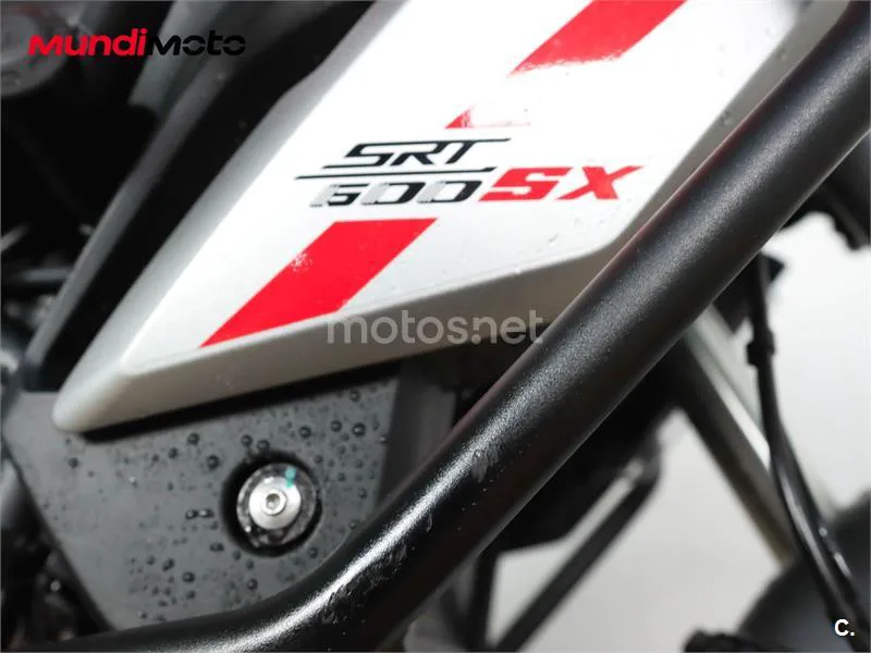 QJ Motor SRT 700 X – Vista 16