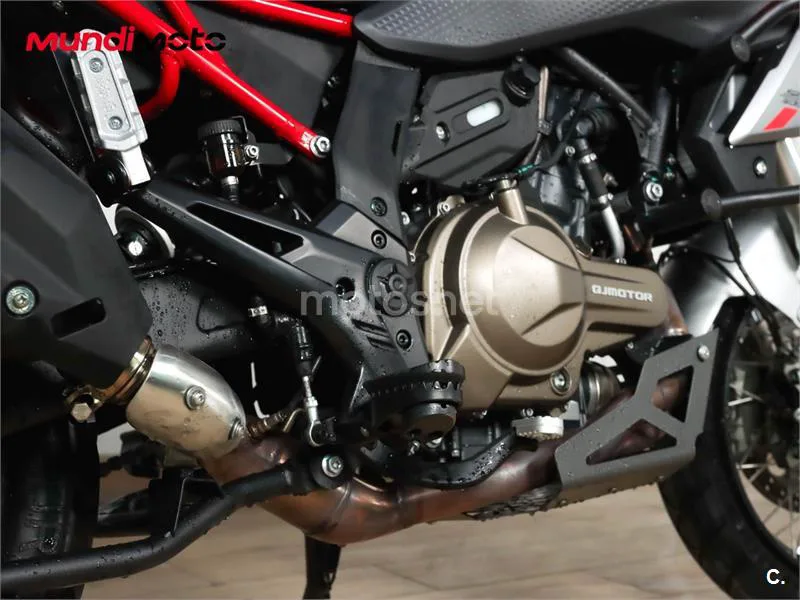 QJ Motor SRT 700 X – Vista 4