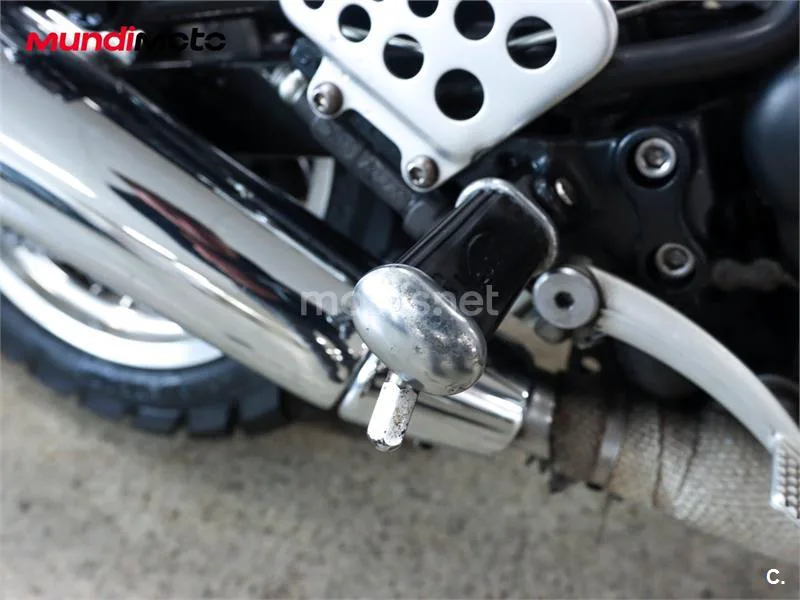 Triumph Thruxton – Vista 15